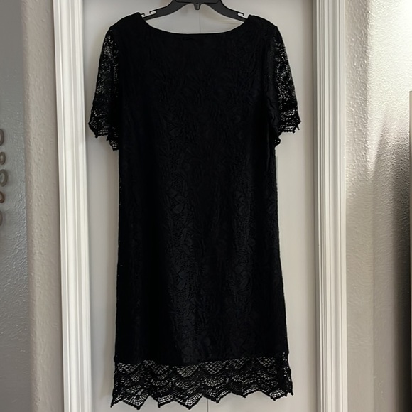 Lapis brand black lace dress- Large - Picture 2 of 6